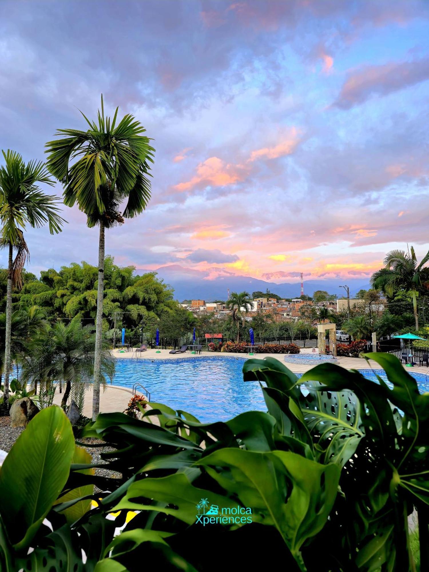 Apartamento Privado Vacacional A 5M Del Aeropuerto, 20 Minutos Del Parque Del Cafe Y Centro De Armenia Con 4 Piscinas, 3 Jacuzzi, Sauna By Molca Xperiences 2H ภายนอก รูปภาพ